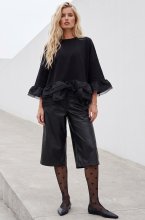 Mixed Brands - Ruffle detail top LR095768 - Black