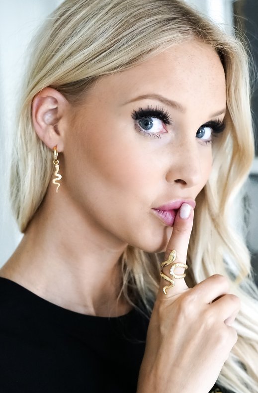 Carolina Gynning Jewelry - Snake Earrings Goldplated