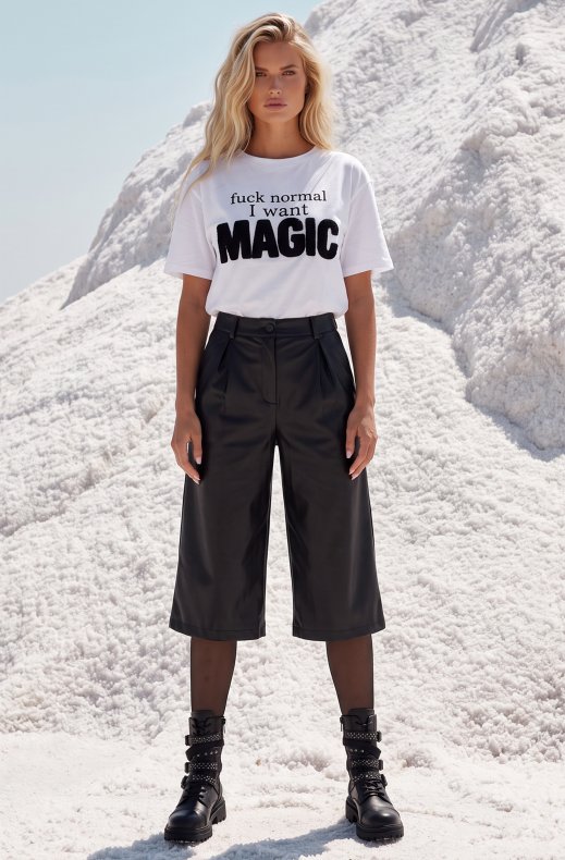 Blond Hour - I Want Magic Tshirt - White/Black