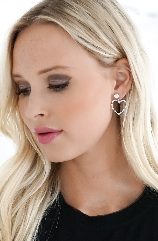 Caroline Svedbom - Baguette Heart Earring Rhodium Crystal