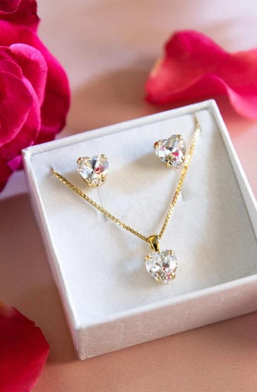 Caroline Svedbom - heart necklace gold crystal