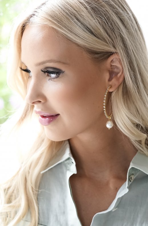 Caroline Svedbom - Miro Loop Earrings - gold pearl crystal