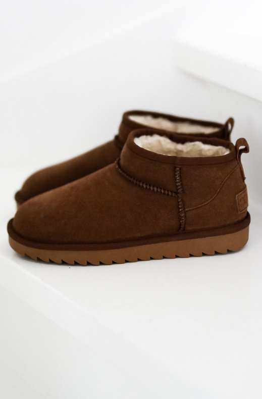 Colors of California - Short Winter Boot in Suede Brown YW078
