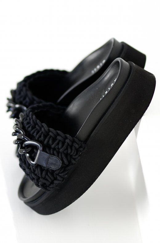 Inuikii - Woven chain Platform - Black