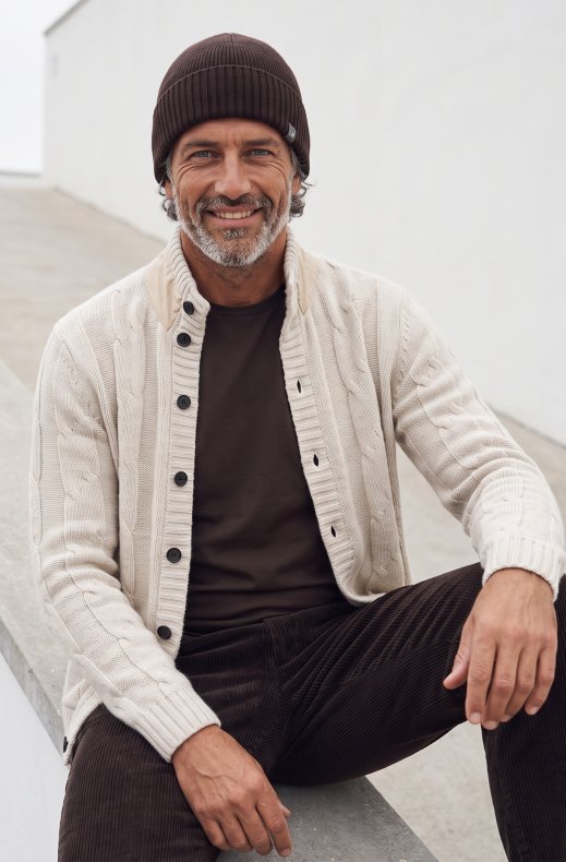 Less Worries - Chunky Cabel Cardigan - Light Sand