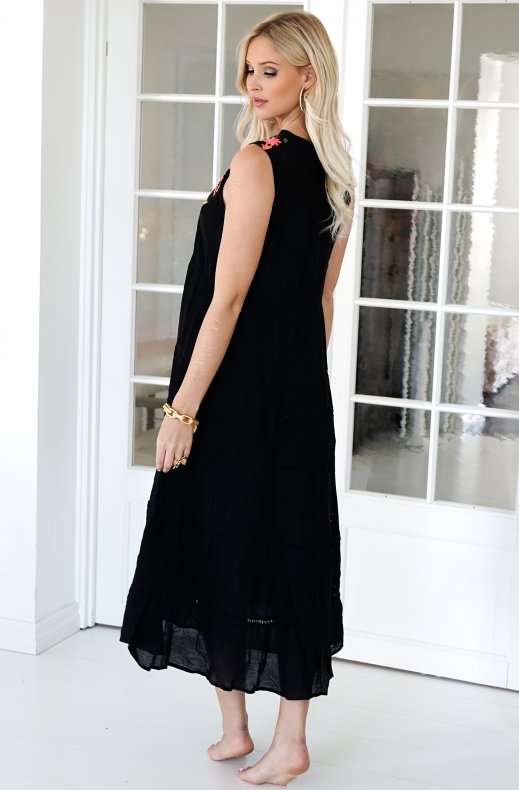 Lola Casademunt - Black Dress 22366011