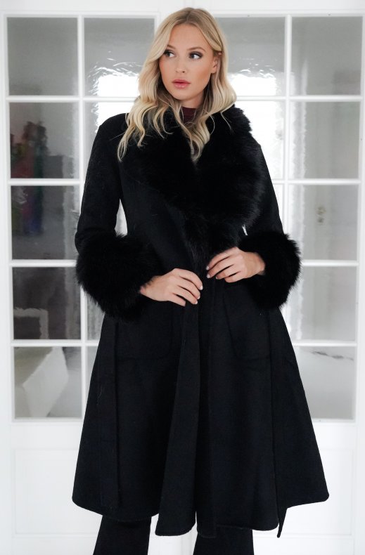 Plain Vanilla - Amazing coat with Faux fur Details - Black