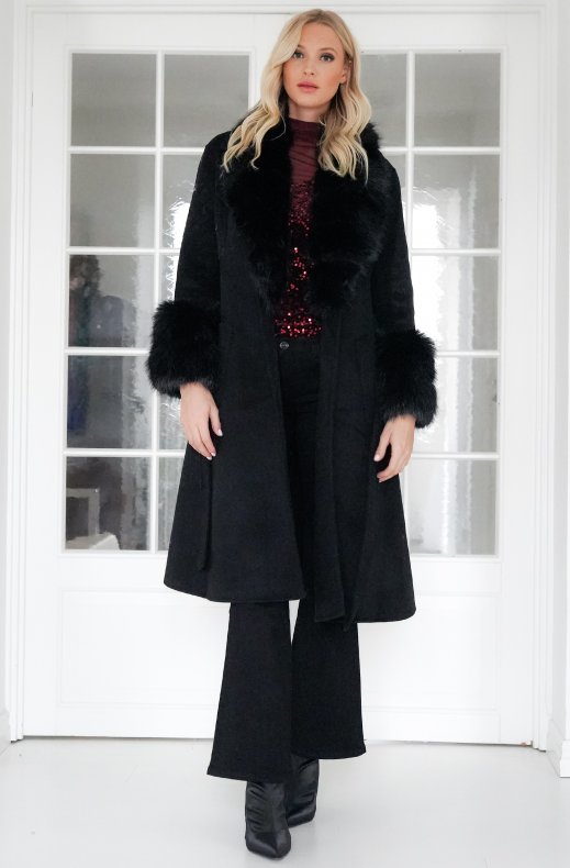 Plain Vanilla - Amazing coat with Faux fur Details - Black