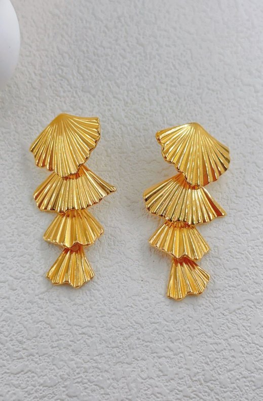 Mixed Brands - Earrings gold shells hanging LLB056