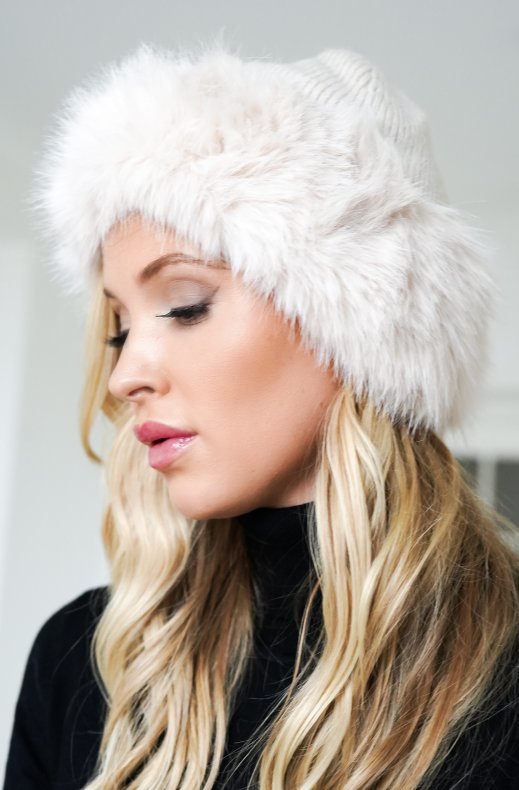 Mixed Brands - Beanie with Faux Fur trim 6185 - Ecru