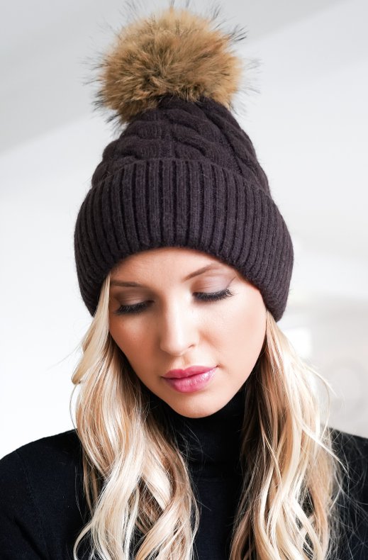 Mixed Brands - Beanie with pom pom 6180 - Brown