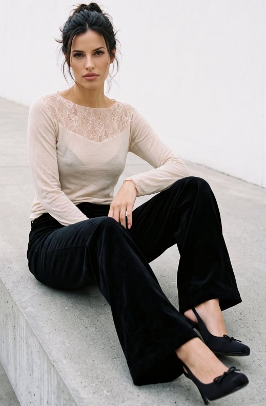 Mixed Brands - Cashmere blend top with lace R17106 - Ecru