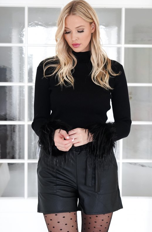 Mixed Brands - High-waisted faux leather shorts with belt 7583 - Black