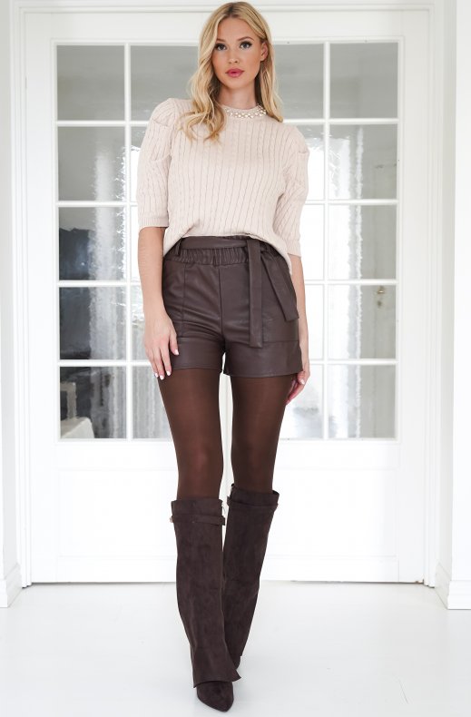 Mixed Brands - High-waisted faux leather shorts with belt 7583 - Brown