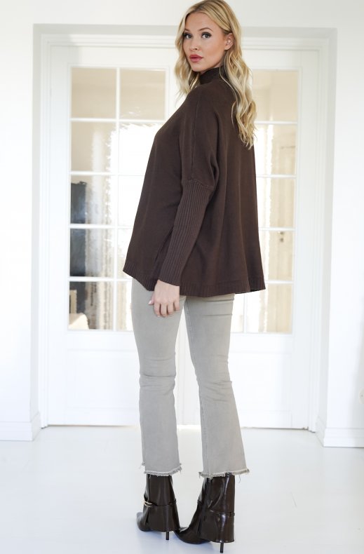 Mixed Brands - Halvpolo 9016 - Brown
