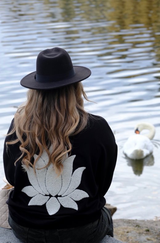 Niiinis x Blond Hour - Lotus Sweater - Black