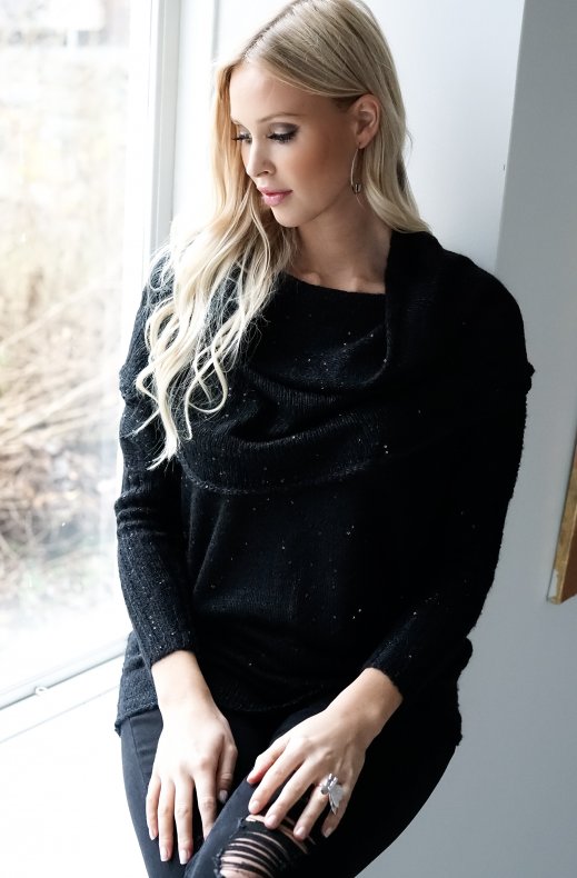 Plain Vanilla - Blossom Knitted Glitter Polo - Black