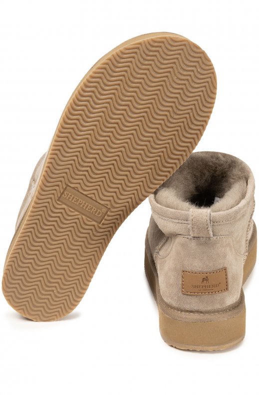 Shepherd of Sweden - Glasgow - Stone