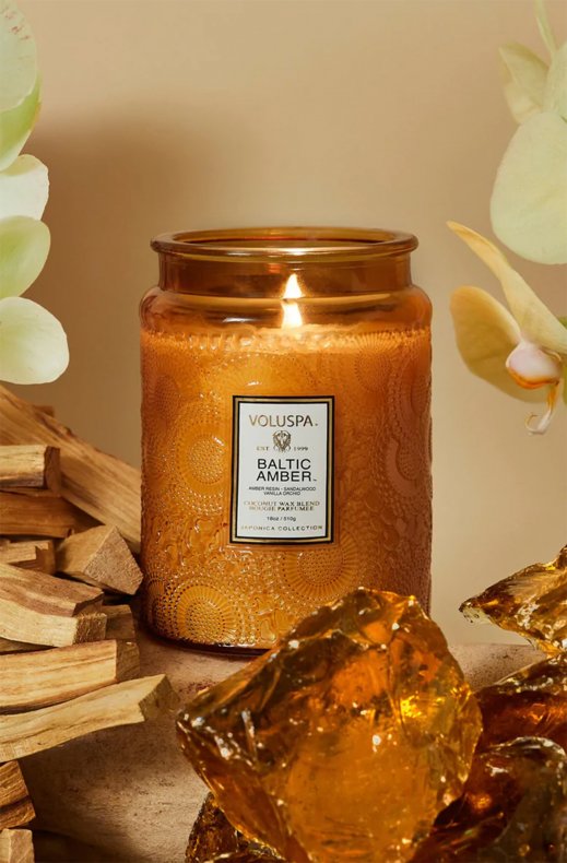 Voluspa - Large Jar Candle 100tim Baltic Amber
