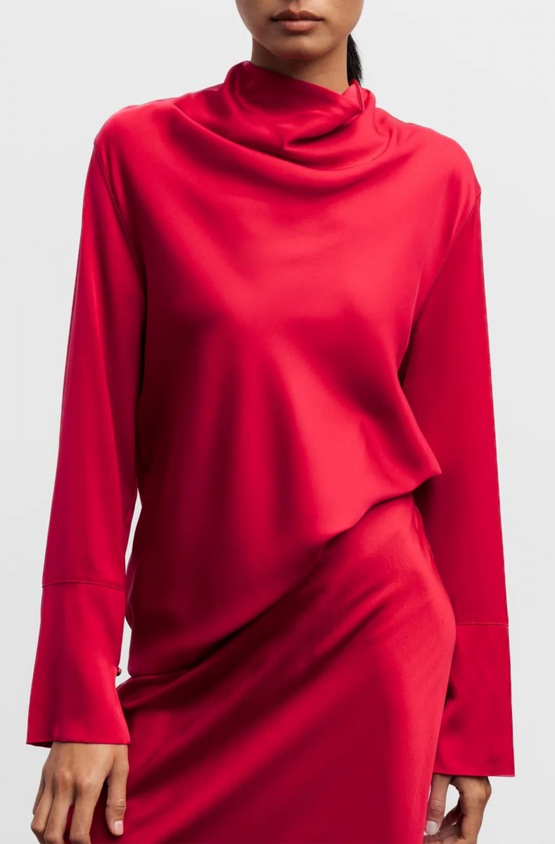 Ahlvar Gallery Ayumi Blouse Red DAM Plainvanilla se ahlvar-gallery-ayumi-blouse-red-dam-plainvanilla-se